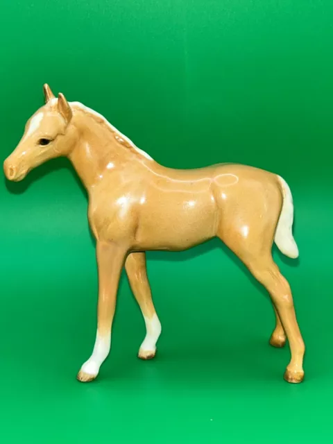 Beswick Large Thoroughbred Foal 1813 1st Version Palomino (see description)