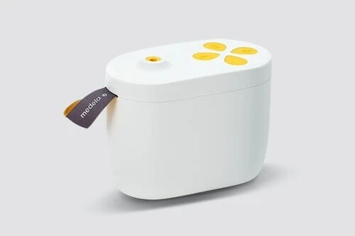 Medela Pump In Style with MaxFlow Breast Pump - New & Free Shipping