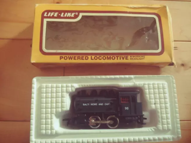 Vtg Life-Like Powered Locomotive Train Headlight B&O Dockside Ho Scale 8301