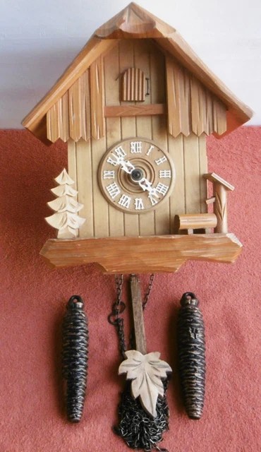 Kuckucksuhr Aus Echtholz Mit Musik & Automatischer Nachtabschaltung – 19 Cm Hoch