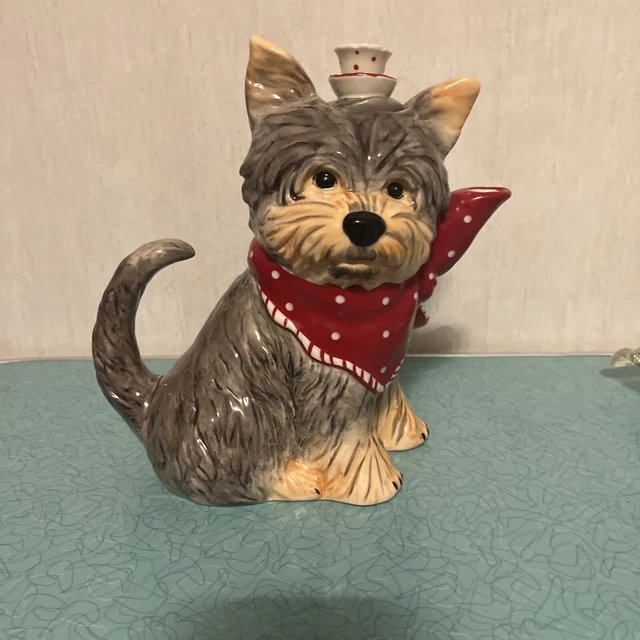 Yorkshire Terrier Puppy Dog Ceramic Teapot. Pre owned  item. Well Maintained.