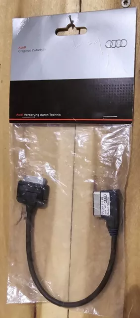 GENUINE OEM AUDI  iPhone®/iPod® Cable Music Interface 4F0 051 510 AG New In Pkg