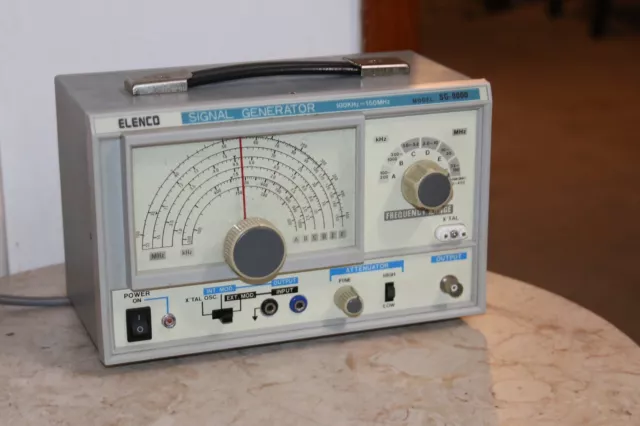 Elenco SG-9000 Signal Generator 100kHz - 150 MHz - Good