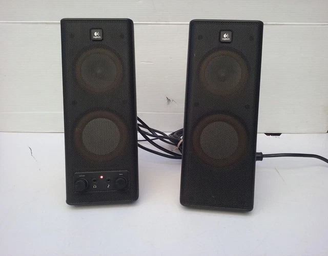 Enceintes PC Logitech S-0264B 2.0, 5W RMS, Jack 3.5mm, Filaires, Noires (d'occasion)