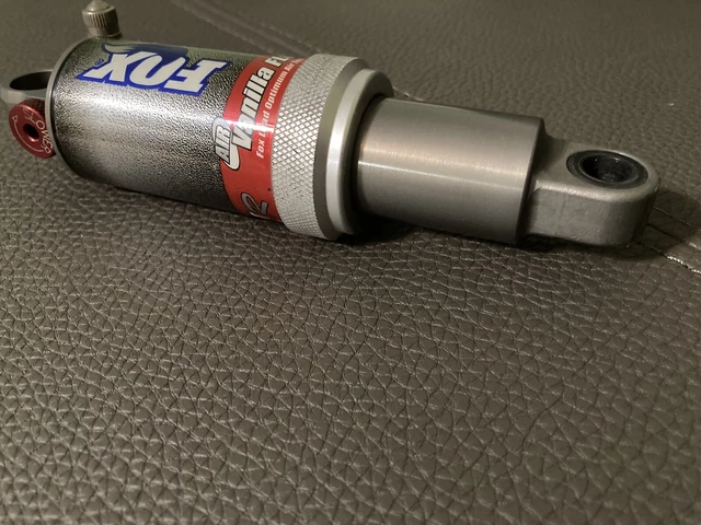 Fox vanilla リアサスペンション 165mm FOX Vanillaリアショック 165mm