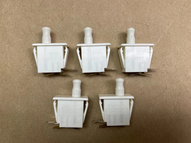 CHERRY PUSH BUTTON SWITCH 10A 1/3HP 125 OR 230 VAC E69 Lot of 5