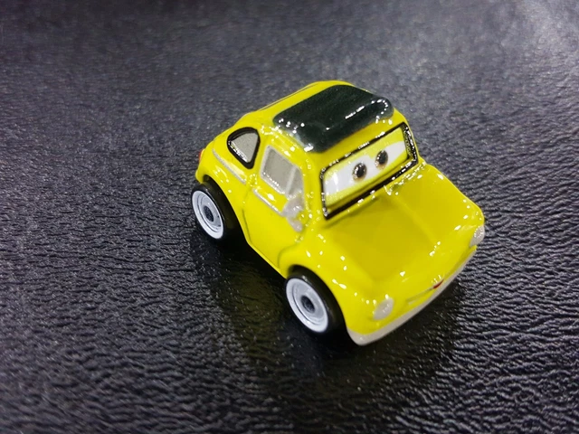 Luigi Mini Racers DISNEY PIXAR CARS Die Cast Mini Racers Luigi #23 2018 Free Ship $15+ £1 ...
