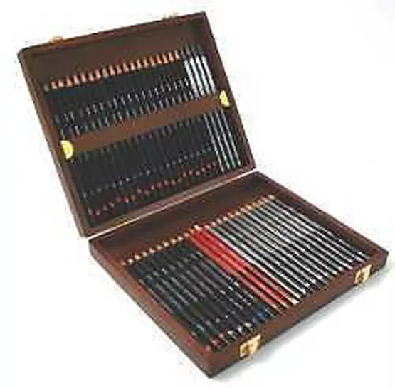 Derwent Fine Art Pencils Wooden Box 80 Count Variety Colors