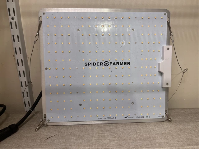 Spider Farmer SF1000 LED Grow Light, Dimmable, for Indoor Plants Spider Farmer SF1000 LED Grow Light, Dimmable, for Indoor Plants