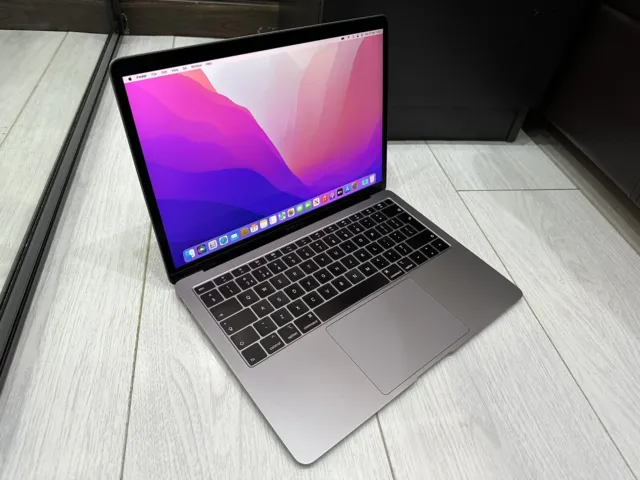 Apple MacBook Air Retina 13.3" 2019 256GB SSD 16GB Ram 1.6GHz Core i5 Space Grey