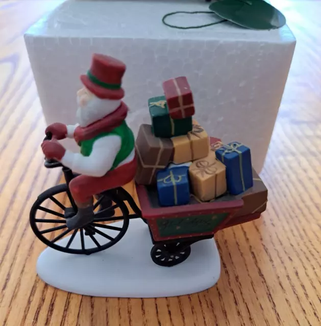 Heritage Village/Dept. 56 North Pole Series "Holiday Deliveries" #56371