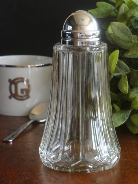 ANCIENNE SAUPOUDREUSE en verre taillé et argent minerve EUR 50,00 - PicClick FR