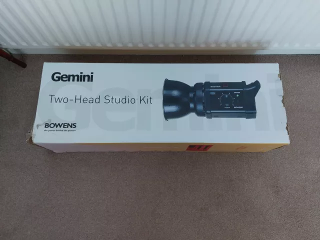 Bowens Gemini GM400 (x2 heads) Studio Flash Kit with all accessories