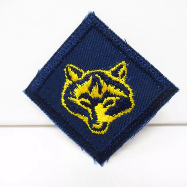 Wolf - Cub Scouts - Yellow on Blue - Vintage Patch - Iron On - Boy Scouts