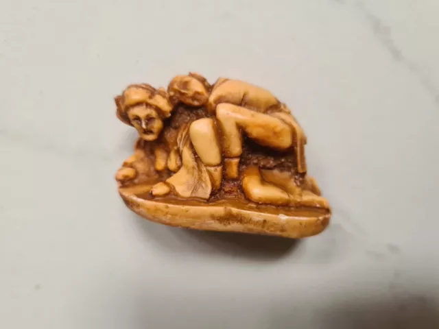 Erotika - Miniatur . Netsuke Art./ Asiatica . Wohl um 1970.  Gebr. 2