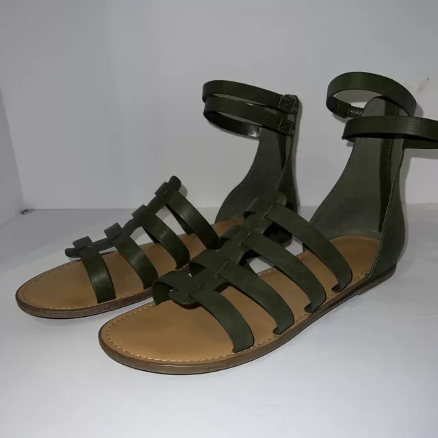 Women’s 10 American Eagle Gladiator Strappy Sandals Olive Green Zip Back