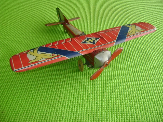 jouets, jouet en tôle de bidon d'huile: Avion rouge