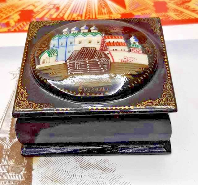 Boîte Décorative Russe Peinte à La Main - Artisanat - Cadeau Unique Par Gavrilova