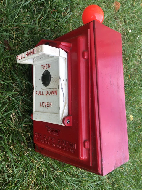 GAMEWELL FIRE STATIONGAMEWELL Fire Alarm Station *antik* VINTAGE EUR ...