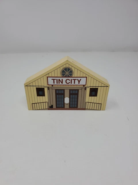 1993 The Cat's Meow Wood Shelf Sitter Tin City Naples Florida