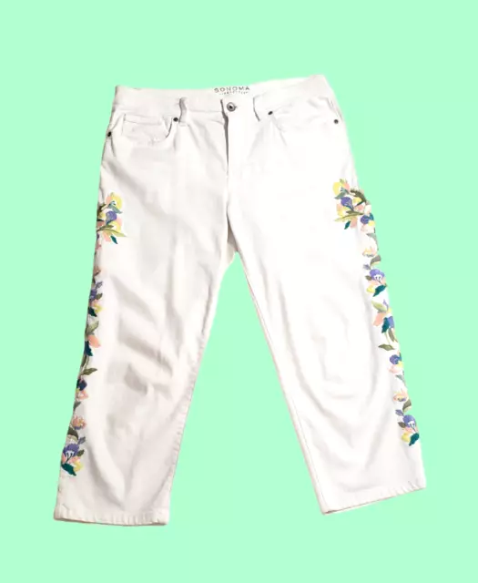 Women's Sonoma Modern Fit White Embroidered Floral Design Jean Capris Size 10