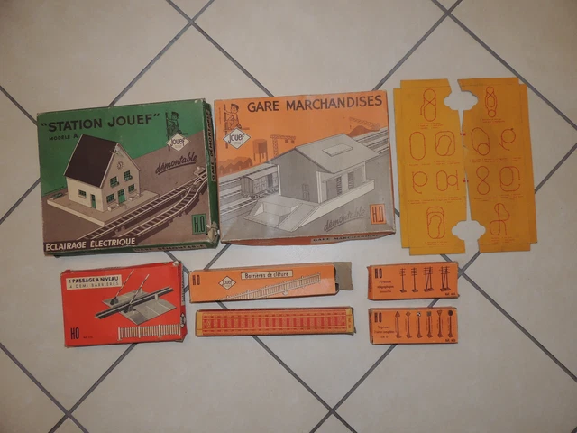 Lot De Bâtiments Jouef HO - Décors, Gares, Pour Réseau Train Miniature, Occasion