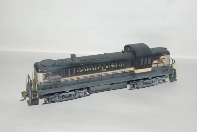 HO scale locomotive custom Stewart Louisville & Nashville RR Alco RS-3 WEATHERED