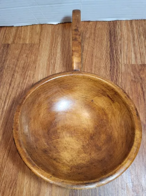 Munising Wood Products Wooden Serving Bowl  with 3 Legs & Handle. Footed Read