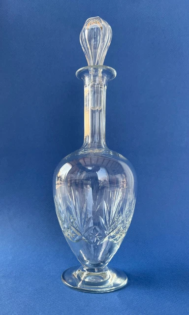 Carafe en cristal taillé de SAINT LOUIS 1908, broc, bouteille