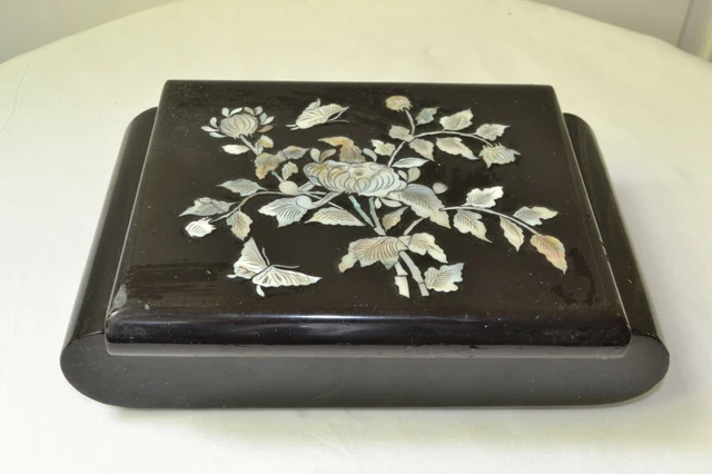 Boîte à Bijoux En Marbre Blanc Avec Incrustations De Malachite – Marqueterie Florale – Art Fait Main (Inde)