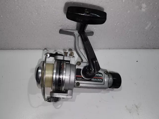 https://www.picclickimg.com/L4cAAOSw9c5lUtZW/Vintage-Daiwa-ASA1355-Auto-Cast-Fishing-Spool-Spinning.webp