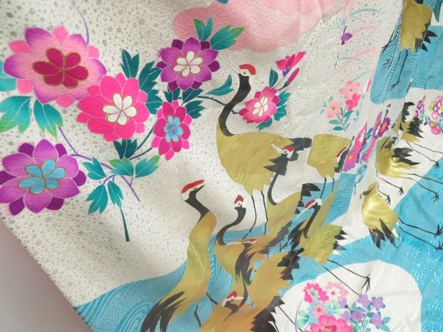 2916T03z3700  Japanese Kimono Silk UCHIKAKE Crane Off-white 3