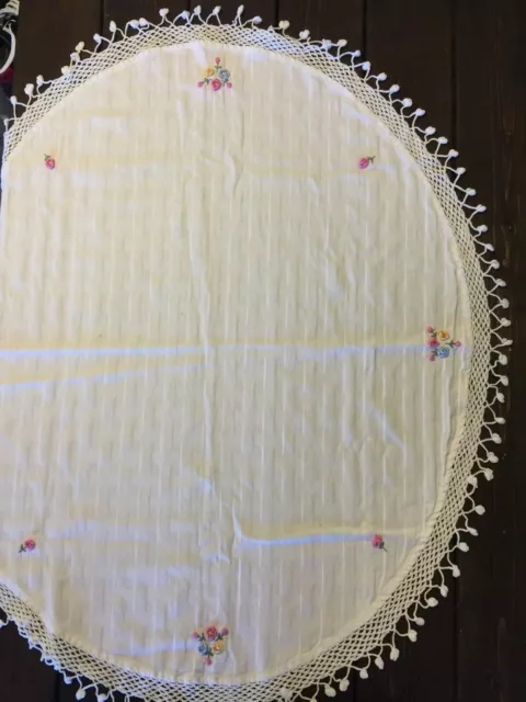 Vintage White Linen  Oval  Table Cloth  Crochet Edge Floral Embroidery Hand Made