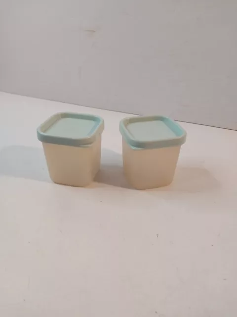Vintage Tupperware Square Sandwich and Divided Snack 