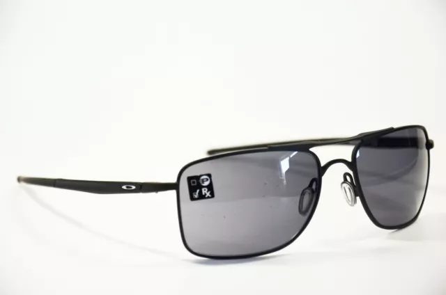 Oakley gauge 8m top
