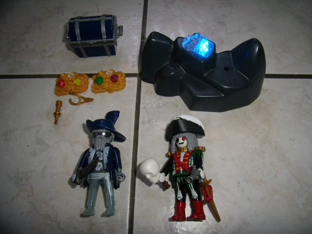 Bateau pirate playmobil + décor : Achat occasion | Autres jeux de