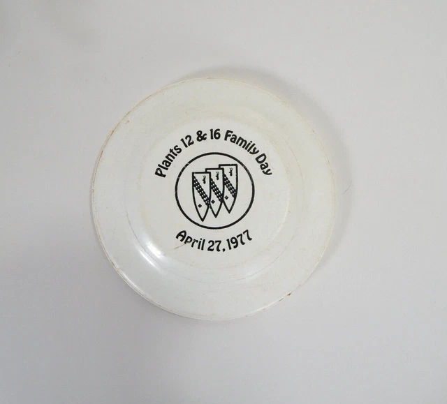 1977 Buick Motors Family Day Open House Plants 12&16 Flying Disc
