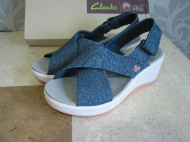 Cloudsteppers by clarks step cali palm wedge sandal outlet