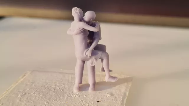 Figurine  couple 8 au 1/43 en résine 3D à peintre