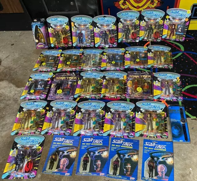 Lot of 30 Vintage Star Trek Action Figures - Next Generation, Playmates, Galoob