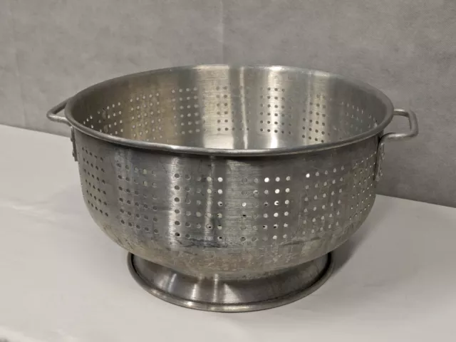 British Army Heavy Duty Double-Handled Aluminium Catering Colander 16 " 40cm