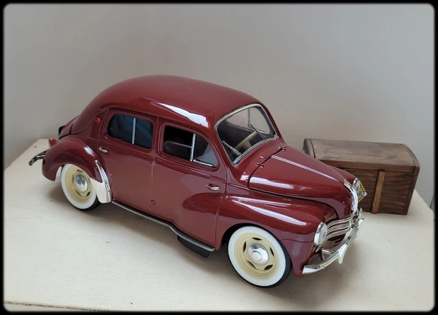 Renault 4cv SOLIDO au 1/18