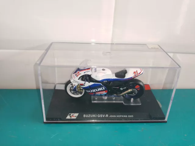 2902245 moto GP 1/24 Altaya suzuki GSV-R john hopkins 2005