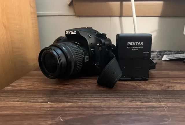[TESTED] Pentax K20D - 14.6MP Digital SLR Camera with a SMC 18-55mm AF lens.