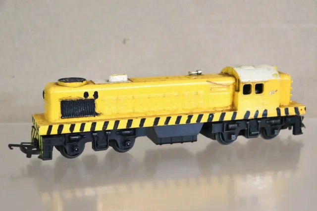 Triang R155 Repainted Transcontinental TC Diesel Switcher Lokomotive