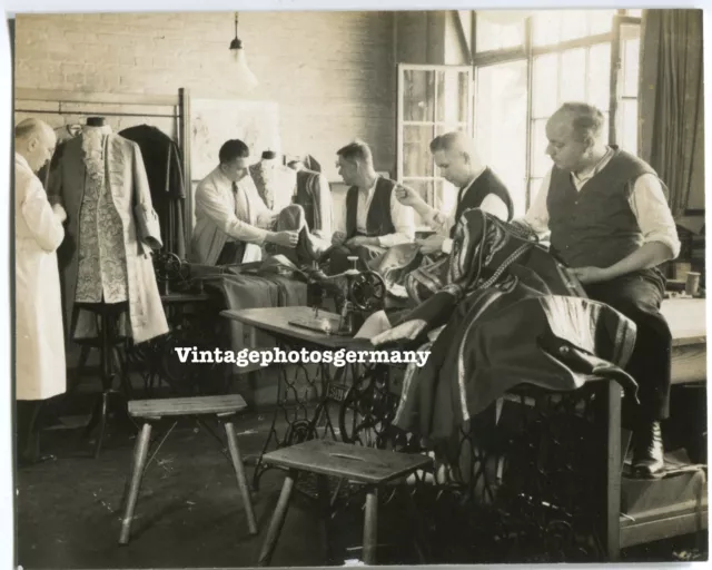 K4292 Foto ca1930 Berlin Babelsberg UFA Theaterkunst H. J. Kaufmann & Co Kostüme