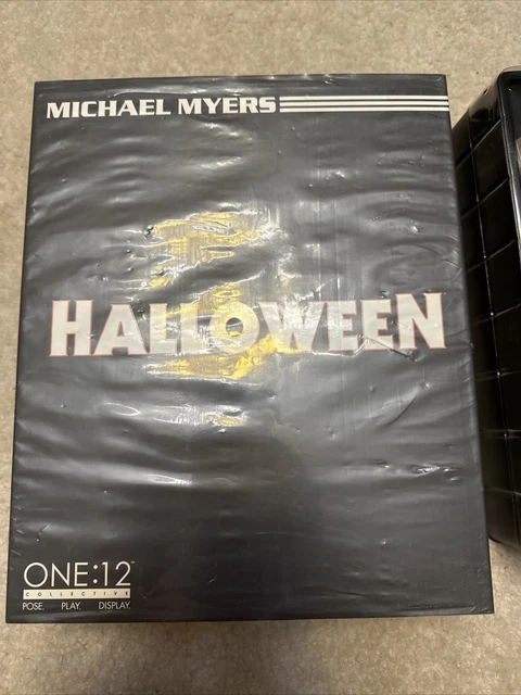 Mezco Toys One: 12 Collective Halloween Michael Myers Action Figure