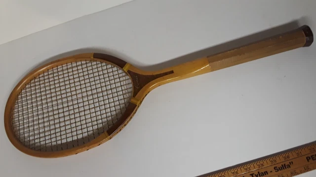 1930s LES STOEFEN ARROW TENNIS RACQUET – WRIGHT & DITSON – SUPERNOVA