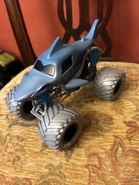 MONSTER JAM MONSTER Truck MEGALODON 1:24 Large Rare Hot Wheels £0.99