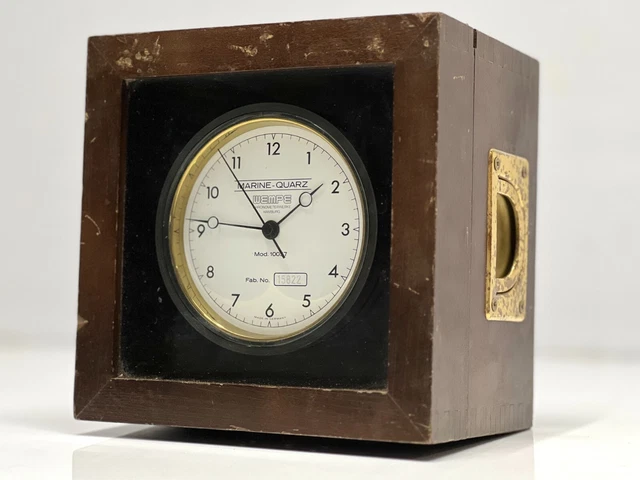 Marine Quarz No. 15822 Wempe Chronometerwerke Hamburg Salvage Ship Clock Germany